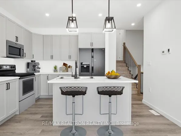 46 Summit Cres, Belleville, ON K8N 0A2