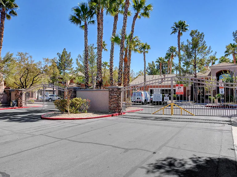 7717 Constanso Ave #204 — Photo 48
