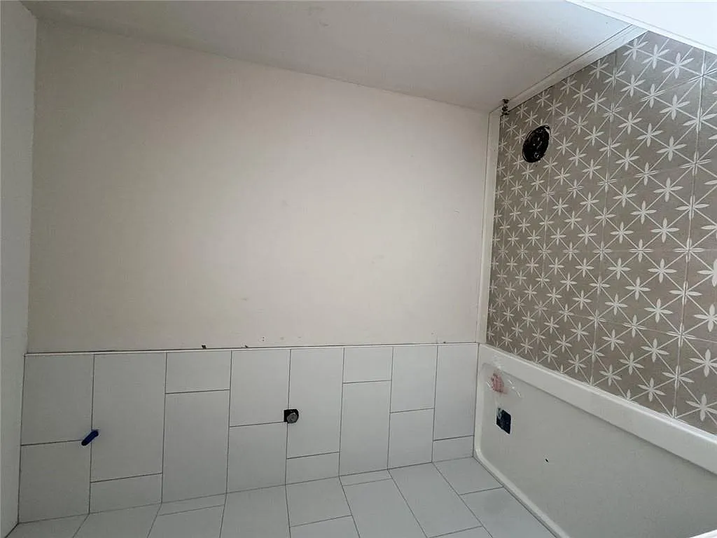 3 bed, 2.5 bath, 1780 sqft, $2,495 — Photo 4