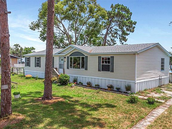 3rd image of 3196 Bartlett St