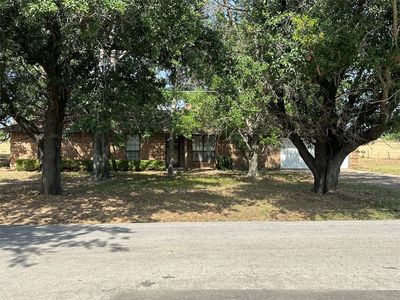 715 N Ave E, Springtown, TX, 76082
