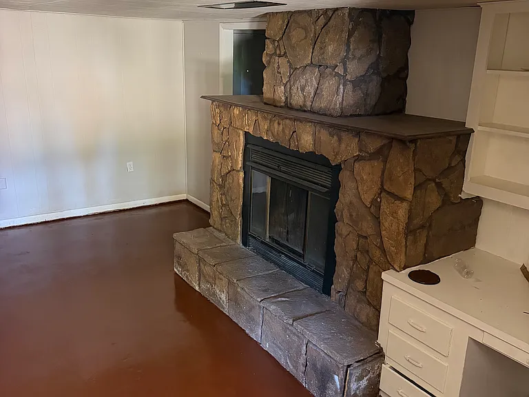 24 SW 45th St — Photo 13