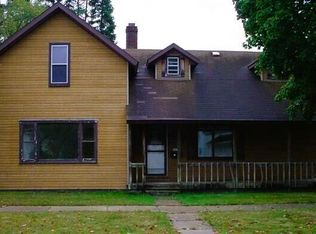 307 N Van Rensselaer St, Merrill, WI 54452