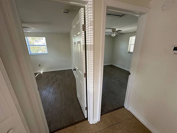 3rd image of 445 90th Ave N