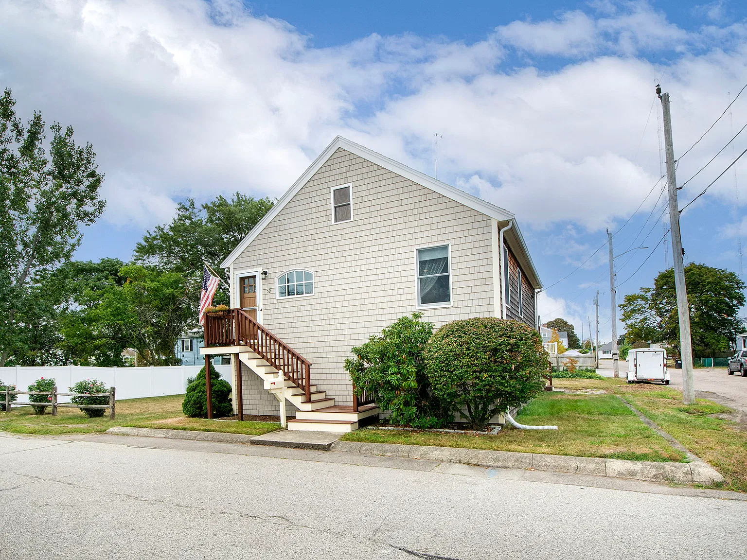 2 bed, 1877 sqft, $3,300 — Photo 1