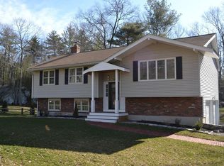 15 Cedar Acres Ln, Cohasset, MA 02025