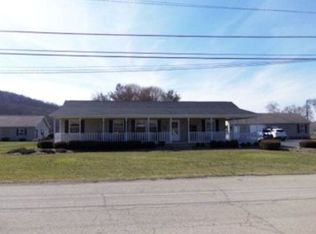 225 S Quarry St, Bainbridge, OH 45612