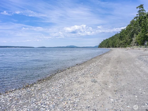 1602 Channel Road, Lopez Island, WA 98261
