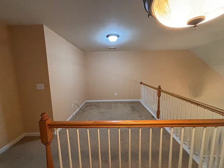 2404 Clock Face Ct — Photo 6