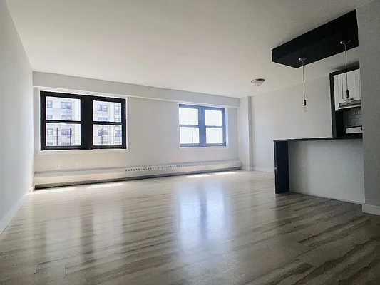 Rented by Sovereign Associates | media 14