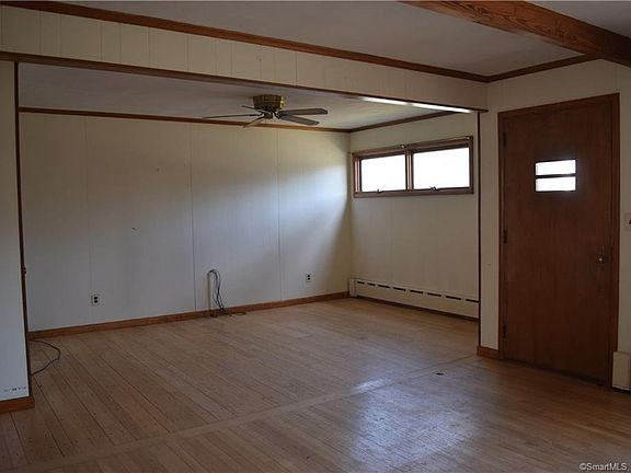 5th image of 62 Idlewood Dr