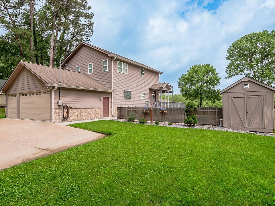 1st image of 7 Lakeside