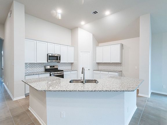 3rd image of 21411 Pescado Dr