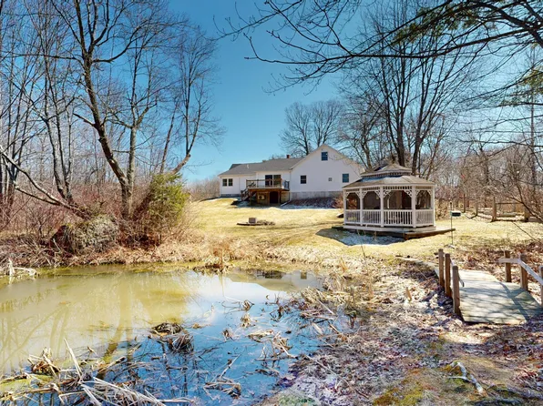 386 East Avenue, Lewiston, ME 04240