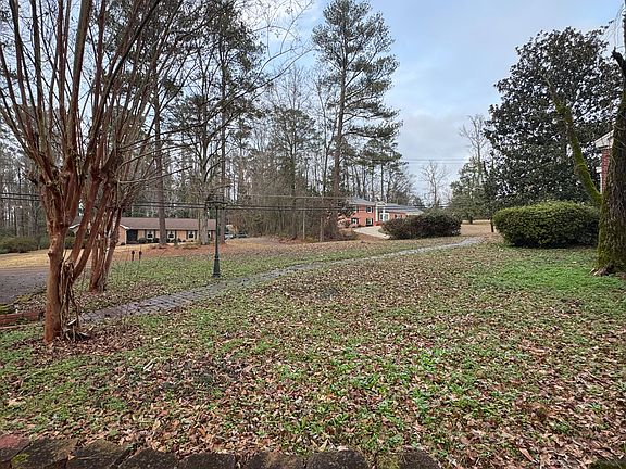 5th image of 1016 W Commerce St