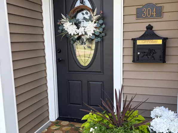 304 Center St, Brighton, MI 48116
