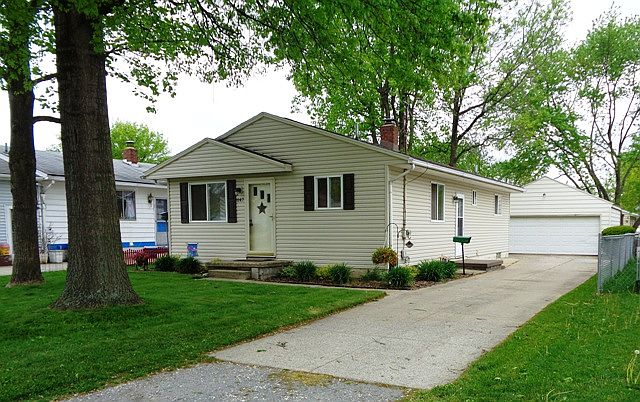 1st image of 1147 Noble St