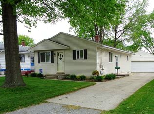1147 Noble St, Barberton, OH 44203