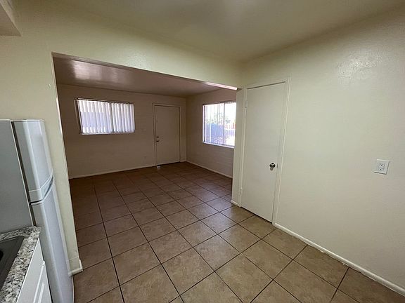 5th image of 815-821 827th St #821B
