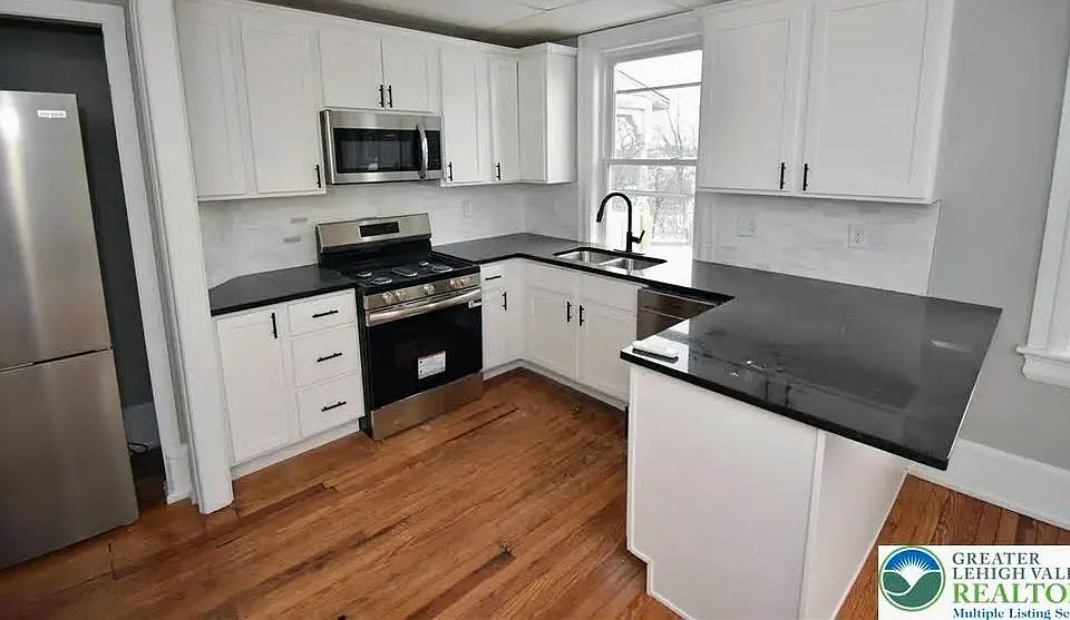 312 March St #5