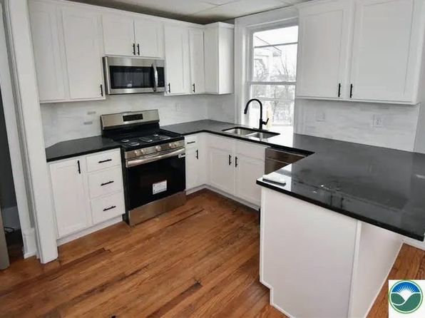 312 March St #5