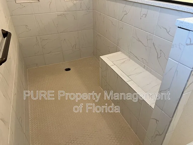10376 SW 99th St — Photo 42