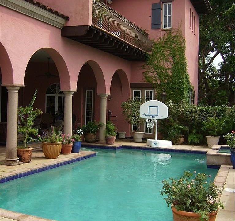 2nd image of 10050 Magnolia Pointe
