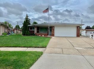 3648 Barbara Ct, Sterling Heights, MI 48310