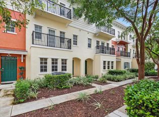 617 SW 1st Ave, Pompano Beach, FL 33060