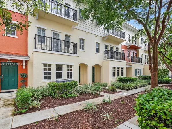 617 SW 1st Ave, Pompano Beach, FL 33060