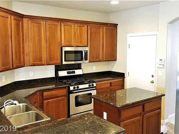 4th image of 6330 Whispering Creek St