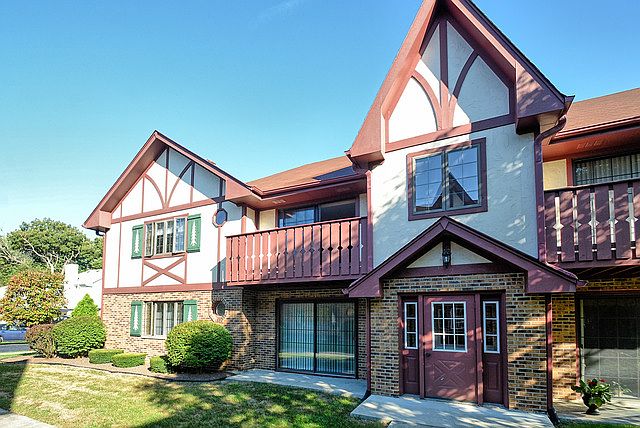 1st image of 11715 S Matterhorn Cir APT 201