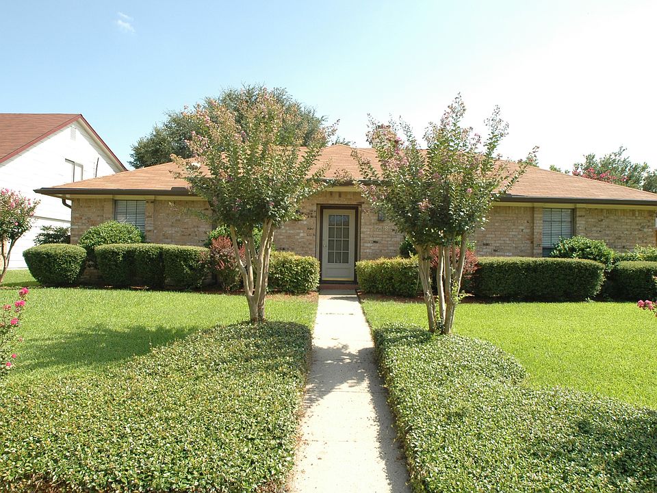 1st image of 2208 Big Bend Dr