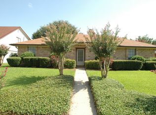2208 Big Bend Dr, Carrollton, TX 75007