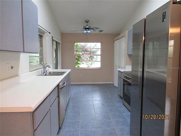 5th image of 1411 Mohrlake Dr