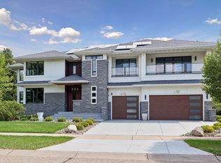 10964 Bentwater Ln, Woodbury, MN 55129