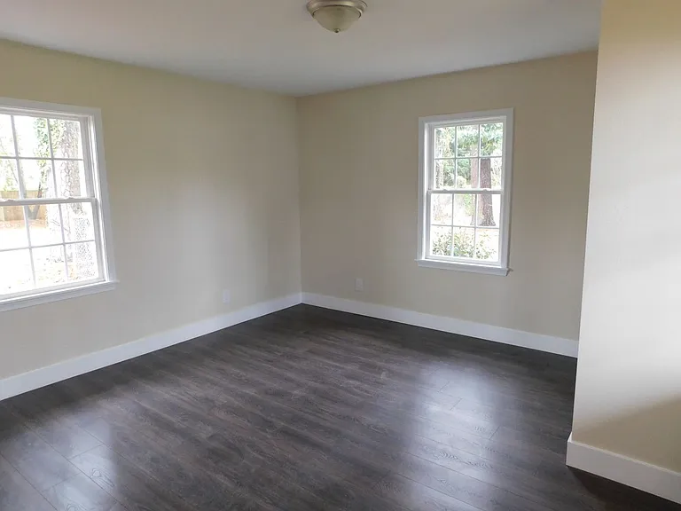 108 S Griffin St — Photo 11