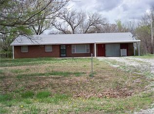 801 N Caney St, Copan, OK 74022