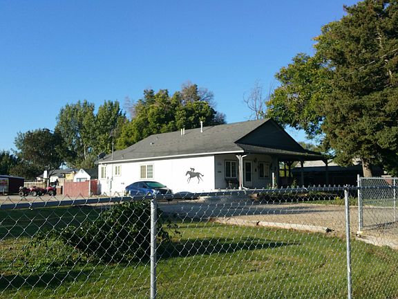 2nd image of 405 W Linden St