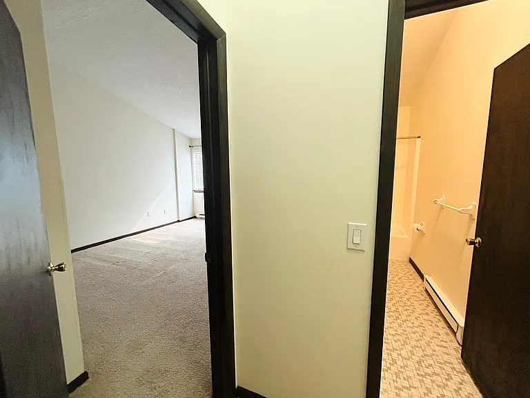 118 Osborne St #2B — Photo 15