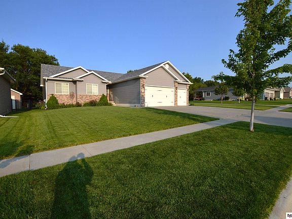 2nd image of 2040 N 95th St