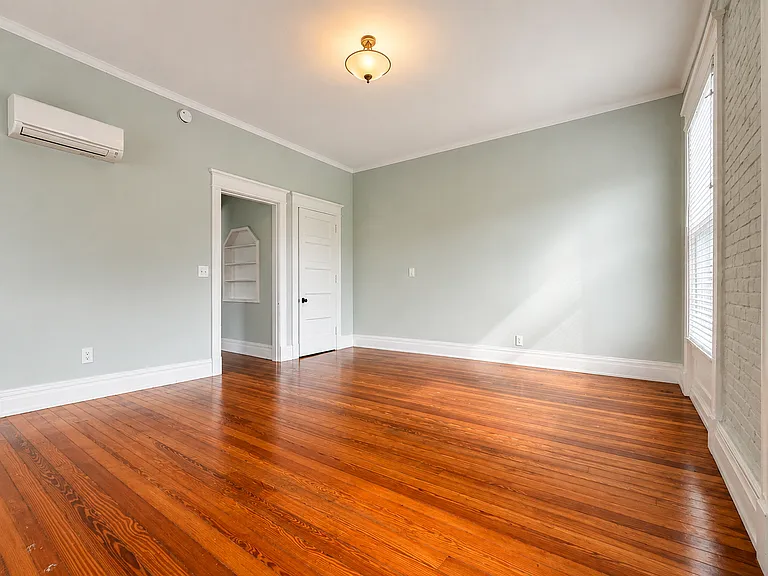 1459 Saint James Ct — Photo 12