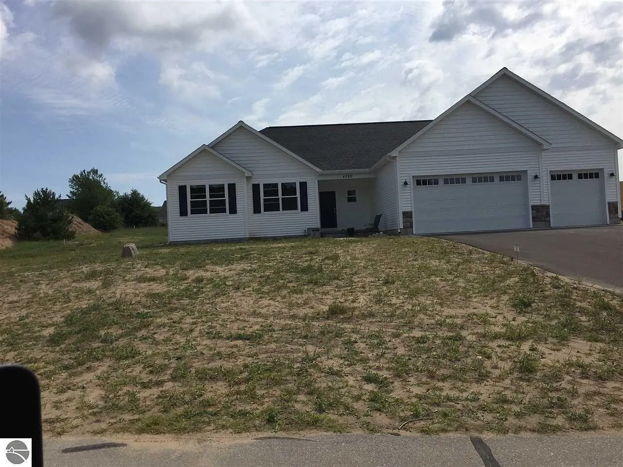 4424 Edgefield Ct photo 1