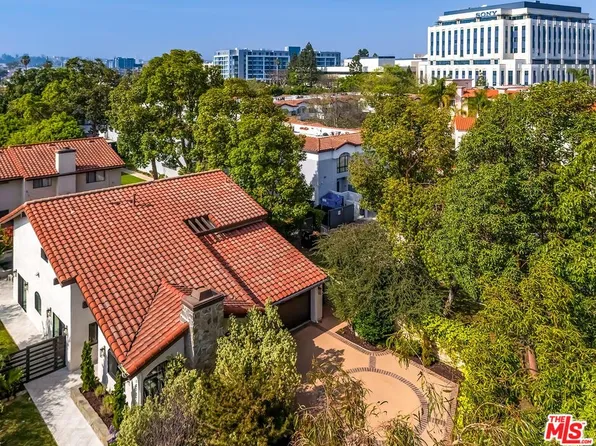 10701 Hepburn Cir, Culver City, CA 90232