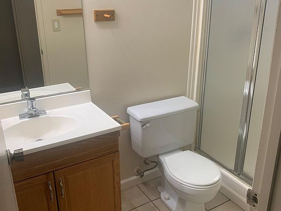 3rd image of 639 W Antonio Dr
