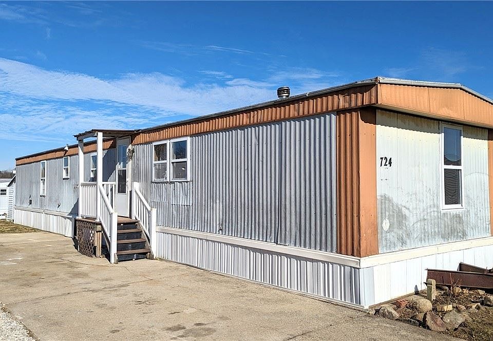 1st image of 360 S Main St Lot 724