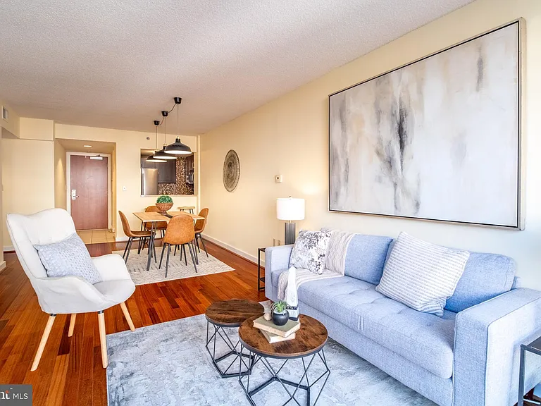 1150 K St NW #1008 — Photo 11