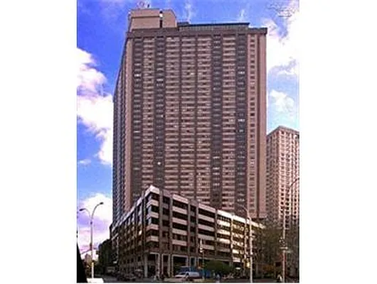 Rented by Douglas Elliman | media 22