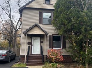 1551 E 212th St #1, Euclid, OH