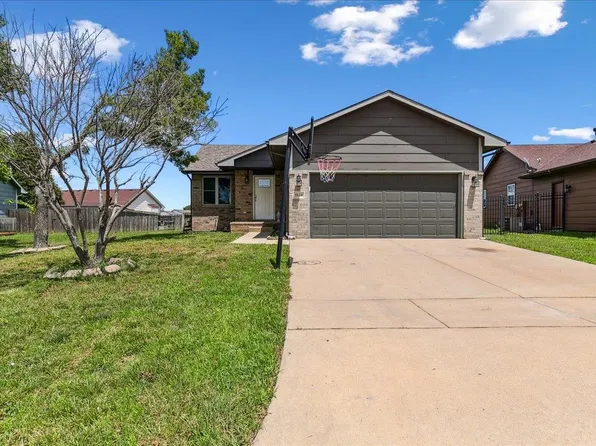 1824 S Chateau St, Wichita, KS 67207